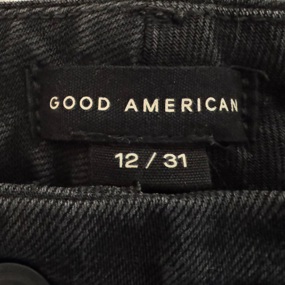 Good American Soft Tech Black Good Legs Straight Mid Rise Stretch Jeans 12/31 - Picture 4 of 9